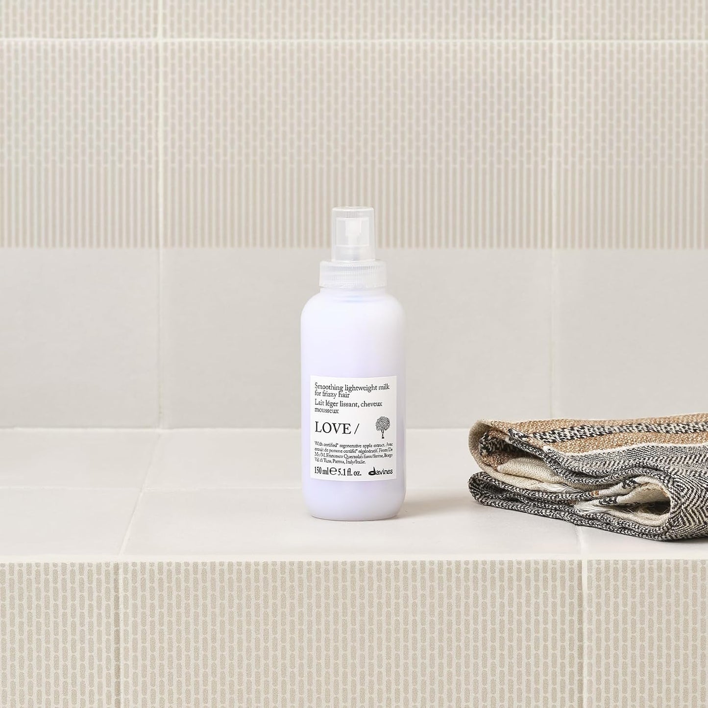 Davines LOVE Smoother Hair Milk - Anti-Frizz Leave-On Formula for Wavy & Coarse Hair | Moisturizes with Olive Extract