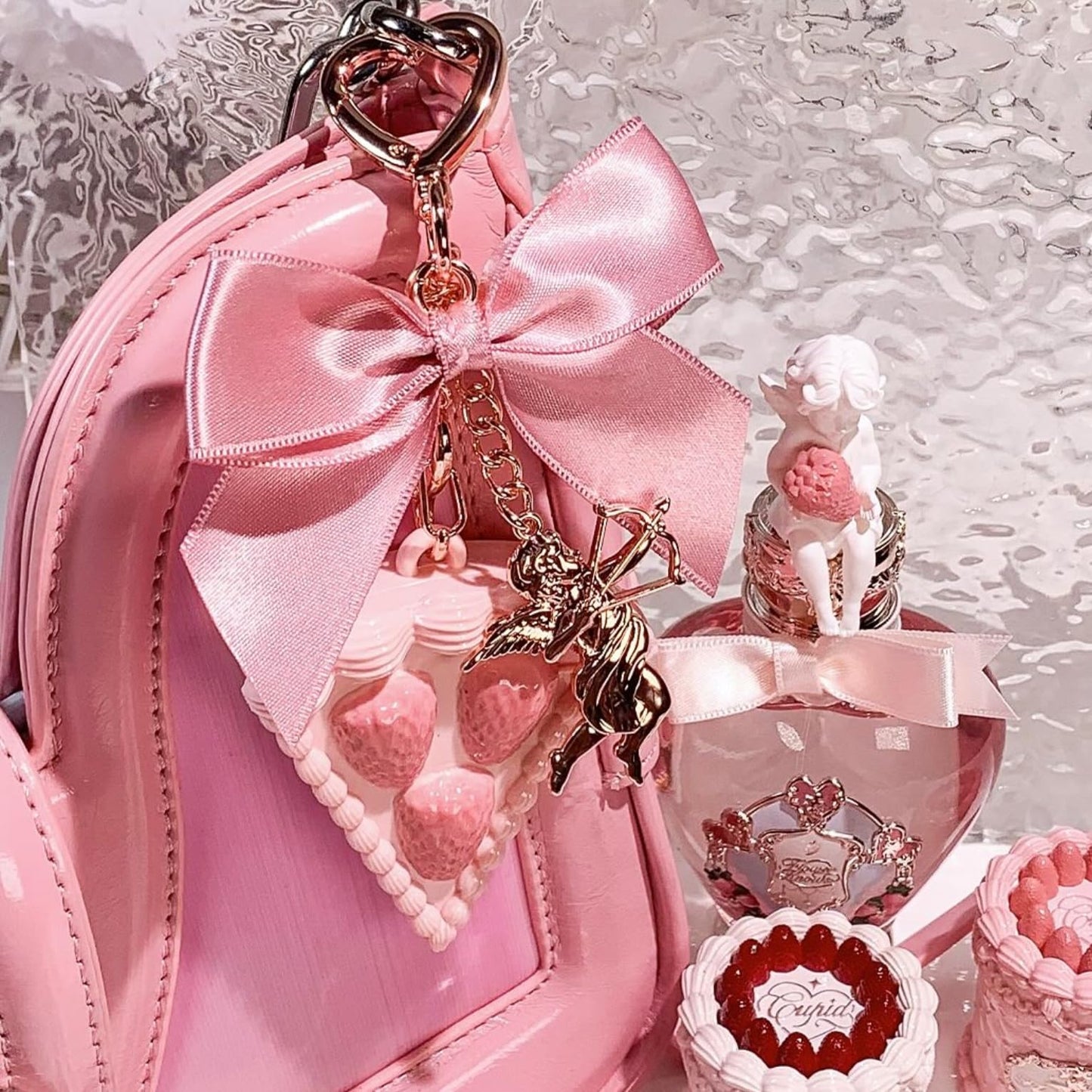 Flower Knows Strawberry Cupid Solid Perfume,Cake Bag Charms,Portable Travel Perfumes,Long Lasting Fragrances,2-in-1 Pink Cute Keychain Purse for Women,Girls&Bow Lovers Gift,0.11 oz(Lychee Bouquet)