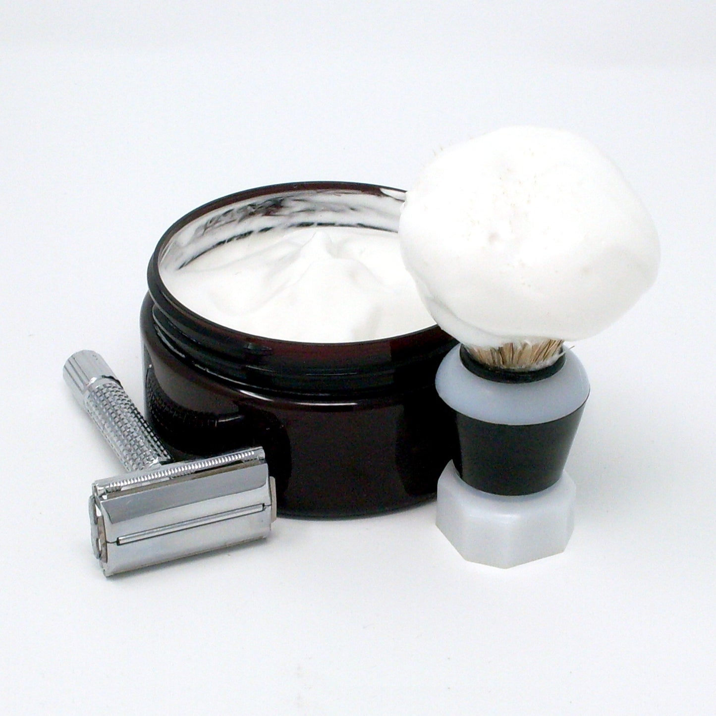 TSE for Men Nag Champa Shaving Soap with Tallow and Shea Butter. Natural Ingredients for Rich Lather and a Smooth Comfortable Shave. Artisan 4.5 oz Semi-Soft Italian Style. Made in the USA.