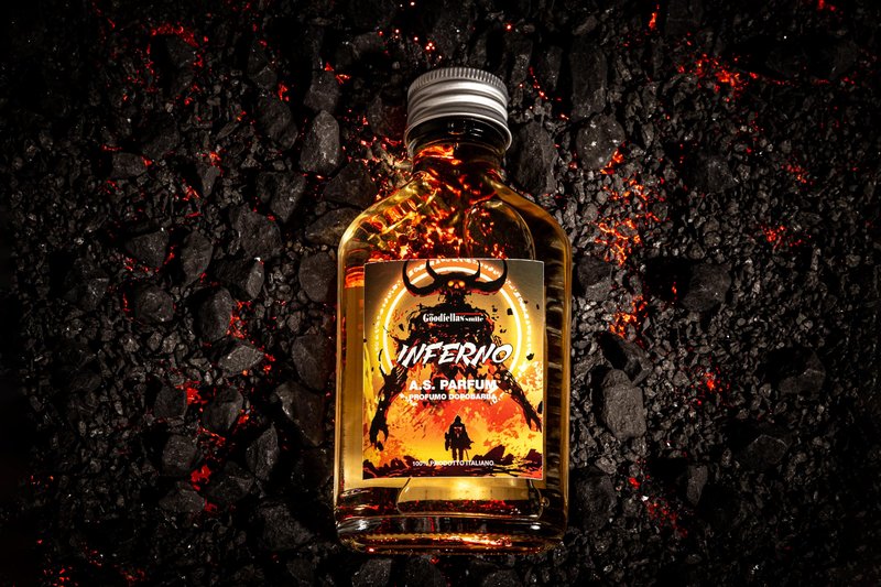 The Goodfellas' smile, INFERNO (Sandalwood, Leather & Cedar) Aftershave Lotion, Refreshes & Tones, 100ml, Made In Italy