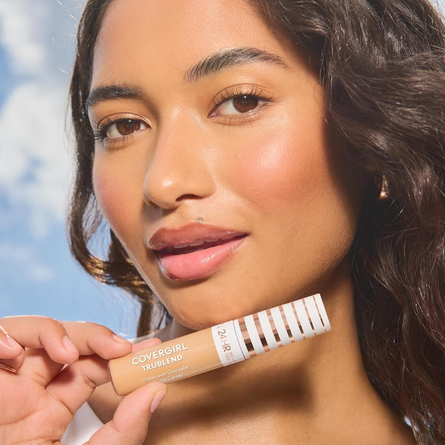 COVERGIRL TruBlend Undercover Concealer - Buildable Full Coverage, 24-Hour Matte Finish | L150 Porcelain