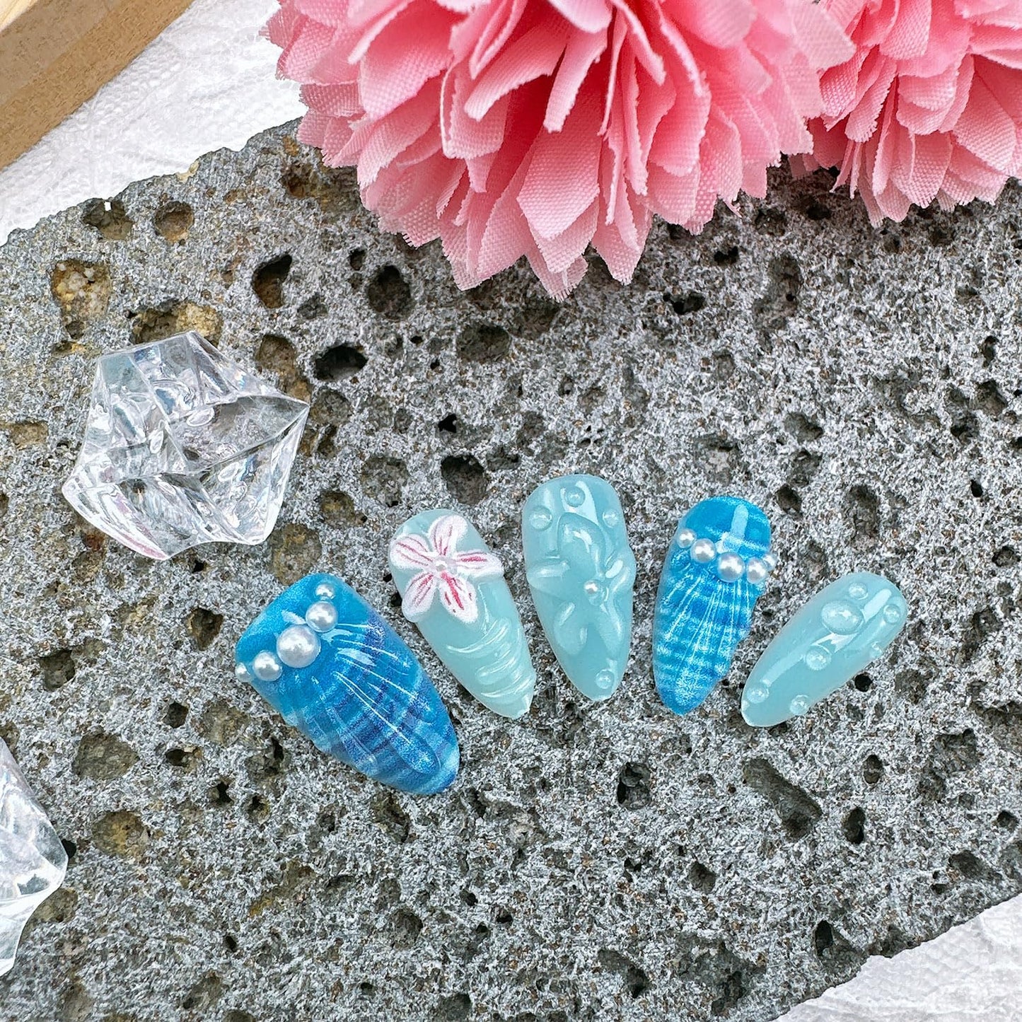 30pcs Summer Ocean Beach Press on Nails Medium Almond Fake Nails with 3D Flower Pearl Design Cute Floral False Nails Blue Ocean Artificial Nails Full Cover Stick on Nails for Women Nail Decorations