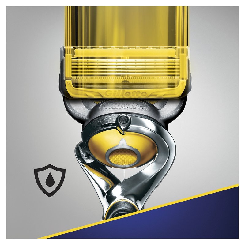 Gillette Fusion 5 ProShield Men's Razor with Precision and Lubricating Trimmer, Razor