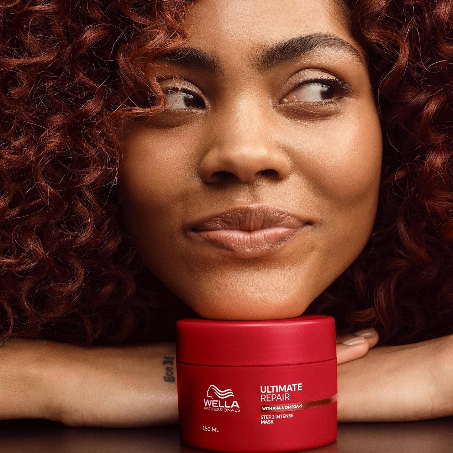 Wella Professionals Ultimate Repair Mask for Damaged Hair - Strengthens & Smooths with AHA & Omega-9 | All Hair Types
