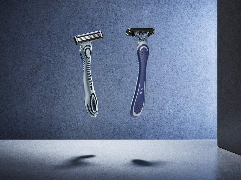 Bic Flex 3 Comfort Men's Razors, Pack of 8 - with Three Movable-Blade Razors and Lubricating Strips for an Extra Smooth Shave