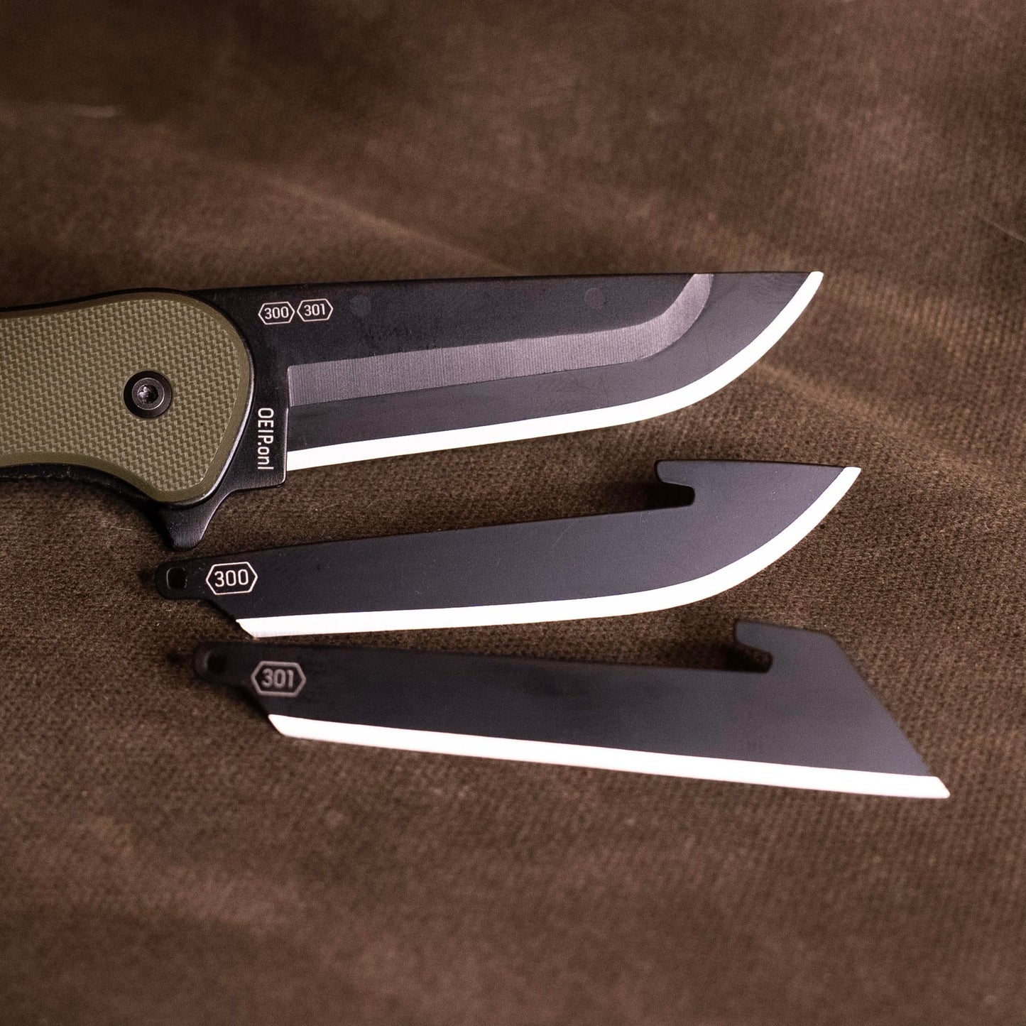 OUTDOOR EDGE - Razor VX2 | Green G10 with Black Drop Point | Replaceable Blade EDC Folding Pocket Knife | 3" Stainless Blade, Reversible Pocket Clip