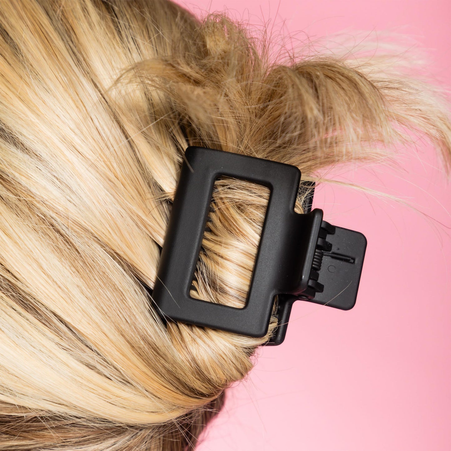 Gimme Beauty Fine Hair Extra Grip More Teeth Clip - Extra Teeth Design for Strong Hold - No-Slide Accessories for Thin, Fine Hair - Durable Square Claw Clips for Everyday Use - Black & Tan
