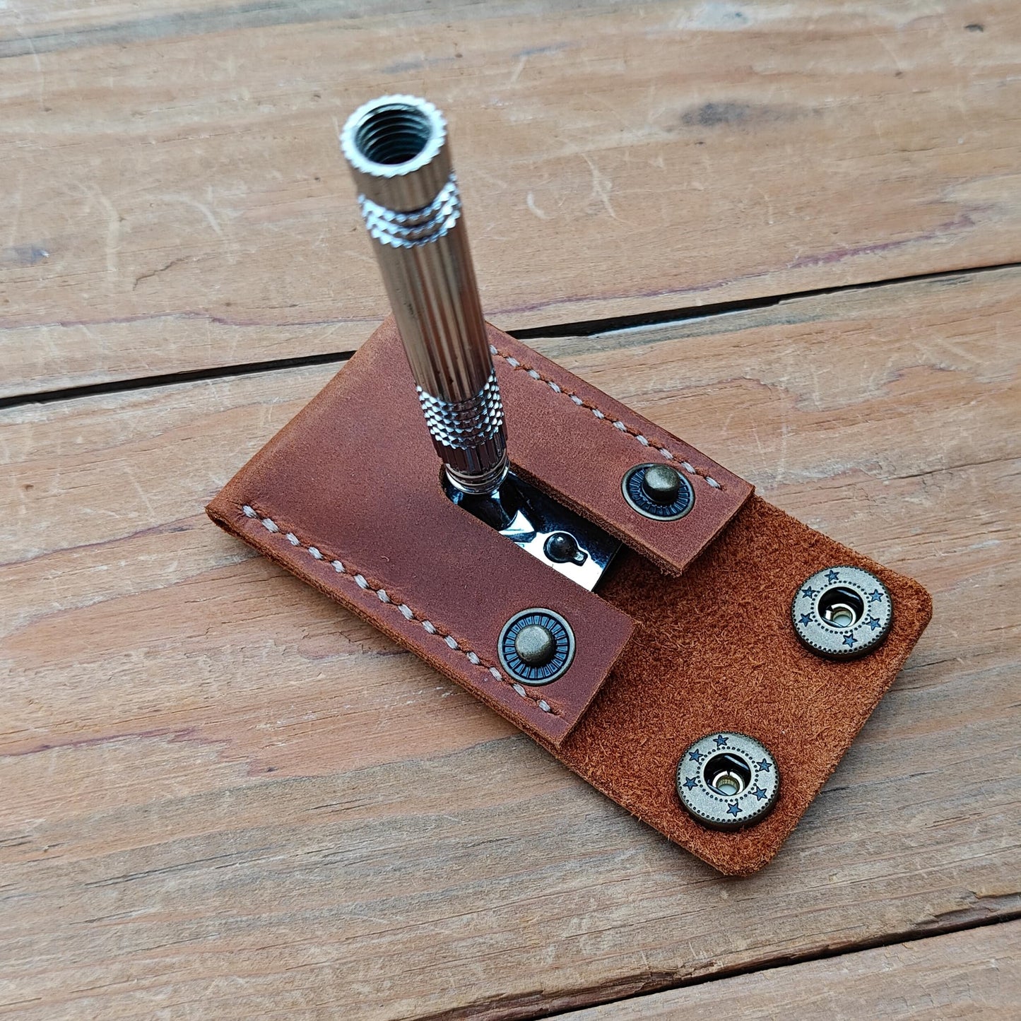 MEEBOY Handmade Leather Safety Razor Cover, Double Edge Head Case, Travel Protection Accessory (Brown)